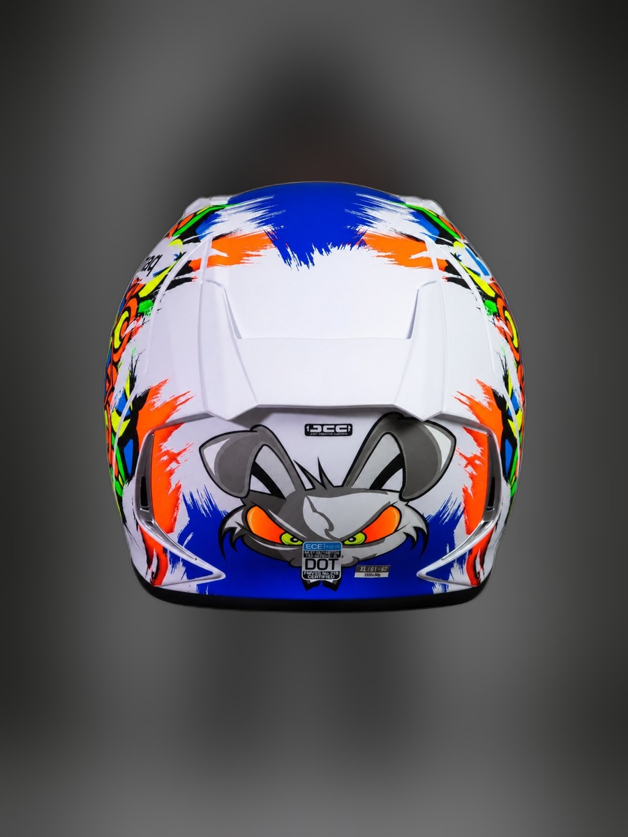 Casco de Diego Alonso, vista trasera